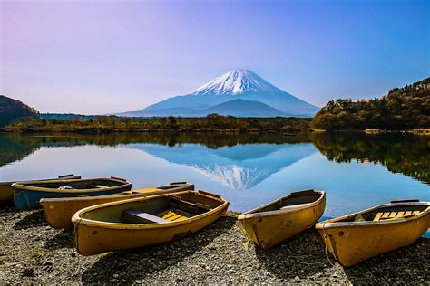 Fuji Five Lakes travel - Lonely Planet