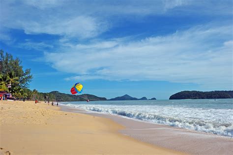 Chenang Beach (Pantai Cenang)