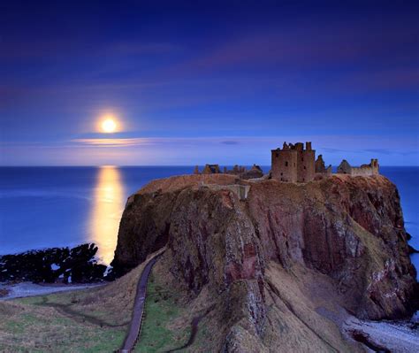 Dunnottar Castle – Bing Wallpaper Download