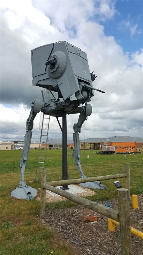 Star Wars Fanatic Creates Full-Size AT-ST Walker, Complete with Accurate Cockpit - Photo Gallery ...