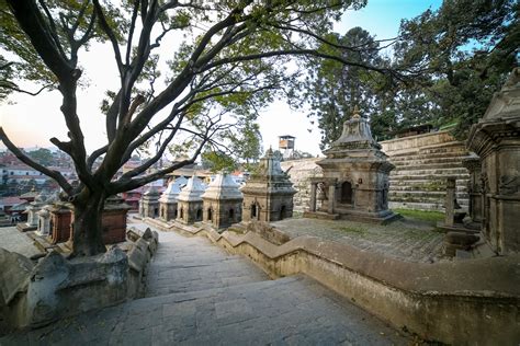 Pashupatinath Temple – KTM Guide