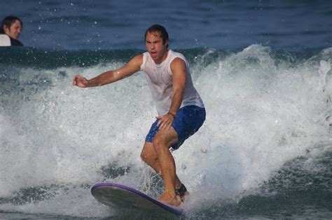 Outer Banks Surfing Lessons | Kitty Hawk Kayak & Surf School