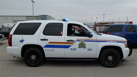 RCMP Chevy Tahoe | Police truck, Police cars, Army police