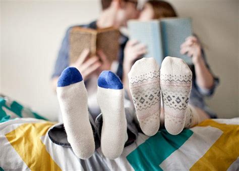 Great Reasons You Should Be Wearing Socks To Bed - The Urban HousewifeThe Urban Housewife