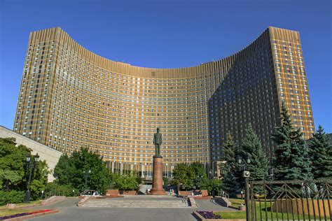 What happened to these iconic Soviet hotels in Moscow? - Russia Beyond