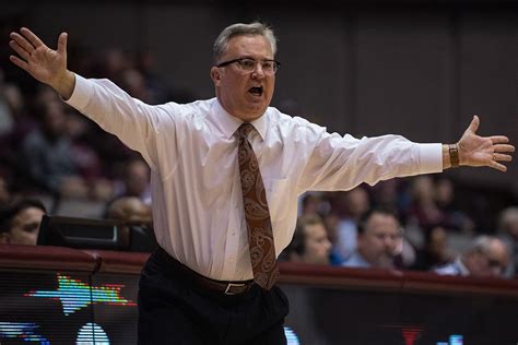 SIU basketball coach Barry Hinson’s latest press conference goes viral ...