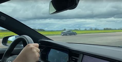 Porsche Taycan Turbo S vs Tesla Model S Drag Race Feels Like a Last ...