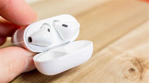 How To Improve AirPods Battery Life: Make Your Earbuds Last Longer ...