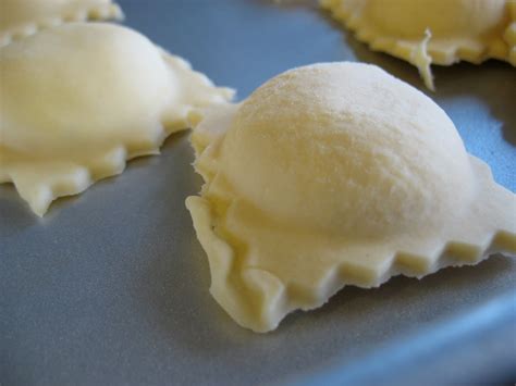 Frieda Loves Bread: Homemade Fried Three Cheese Ravioli