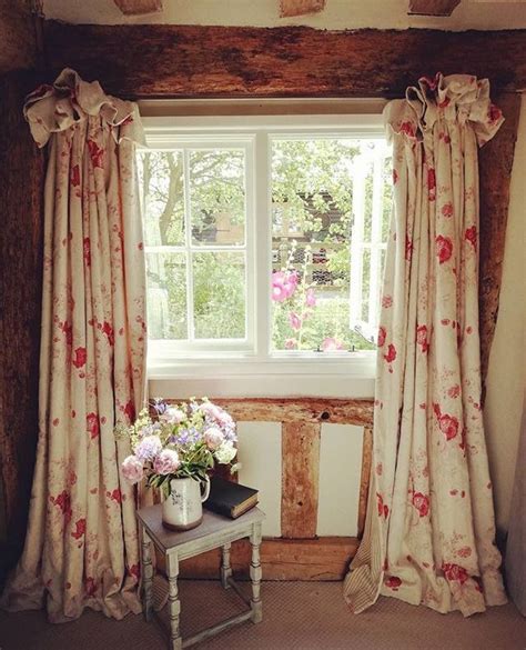 Pin by Suzi Corwith on Cottage interiors | Cottage curtains, Country cottage interiors, English ...