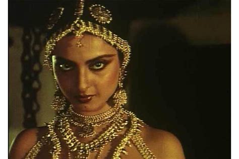 The ever ravishing Rekha still turns the head as she turns 68...