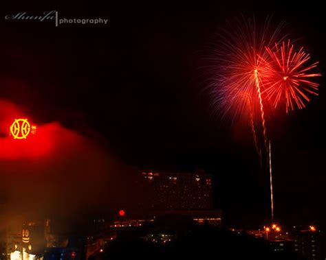 Genting Merdeka Fireworks 0007 | Teh Soon Huat 郑顺发 | Flickr