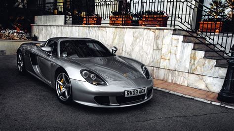 Porsche Carrera GT silver on hd wallpapers http://www.hotszots.eu/Porsche ...