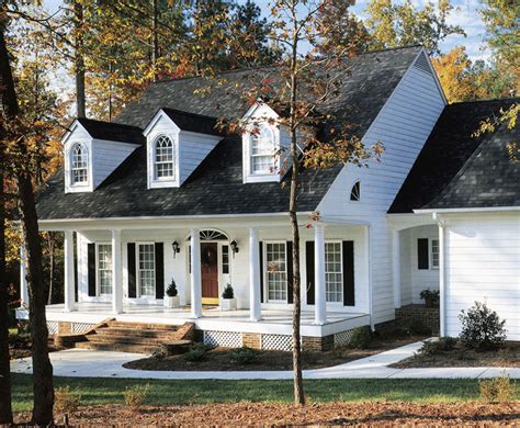 white siding house ideas - Tama Spinks