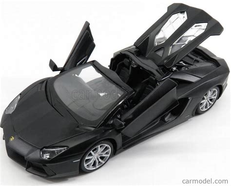 MAISTO 31504MBK Scale 1/24 | LAMBORGHINI AVENTADOR LP700-4 ROADSTER 2013 BLACK MATT