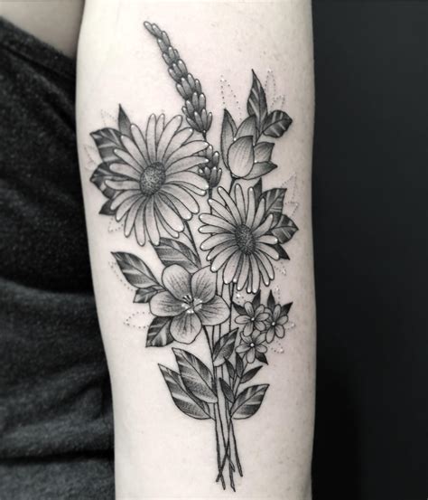 Flower bouquet tattoo : r/tattoo