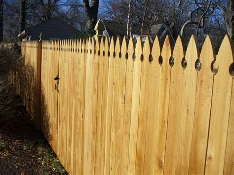 Wood Fence - The Fence Repair Company