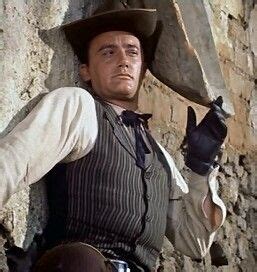 Robert Vaughn in The Magnificent Seven 1960 | The magnificent seven, Robert vaughn, Western movies