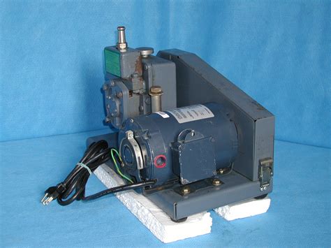 Welch 1400 Vacuum Pump | Pump | Two Stage | Vacuum - Mazian Lab Equip