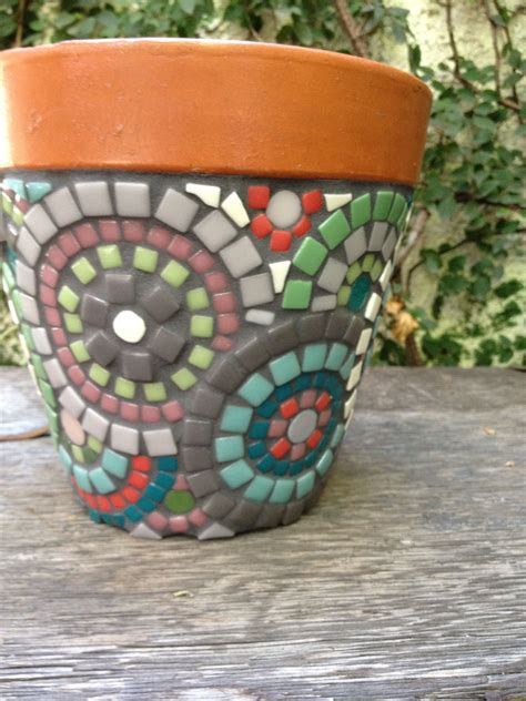 Pin by Marcia Alenazi on Gonna Make This With My Bare Hands | Mosaic flower pots, Handmade ...