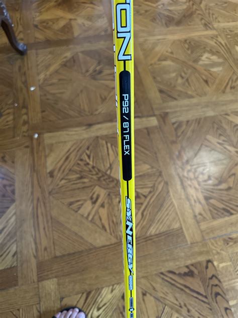 Easton yellow synergy grip hockey stick | SidelineSwap