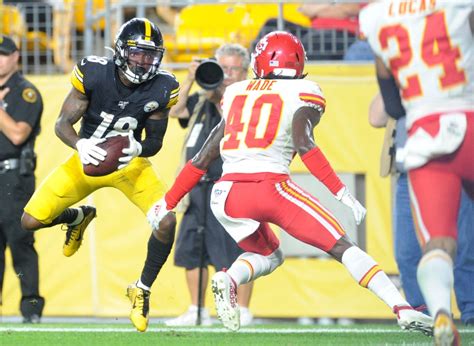 PHOTOS: Steelers WR Diontae Johnson