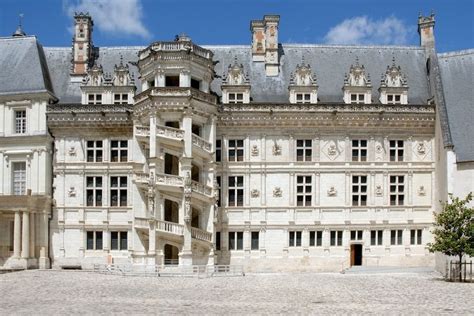 3/ L'Aile François Ier : La façade sur cour de l’aile François Ier et ...