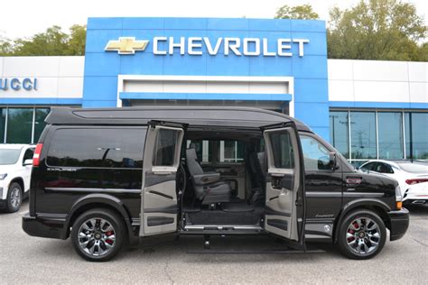 2023 Chevy Express 9 Passenger (V8 6.6L) - Explorer Limited X-SE VC Sport - Mike Castrucci ...