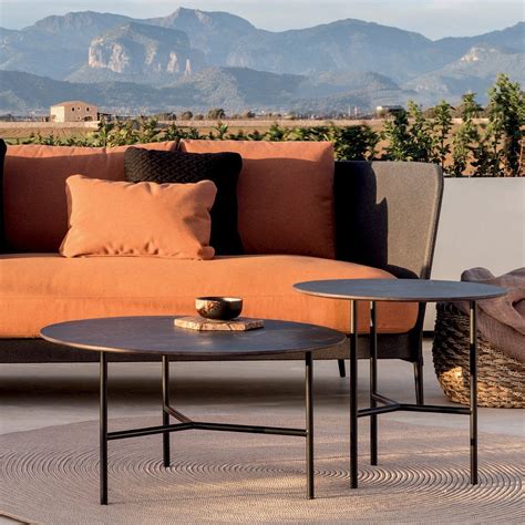 Grada Outdoor Low Tables, Dekton® Top | Dekton, Coffee table, Round coffee table