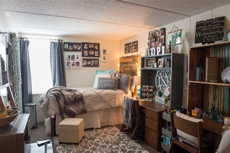 Best Cambridge Room Pictures (With images) | Auburn university dorm ...