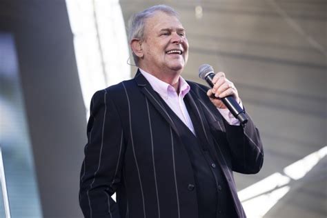 John Farnham | Biography, Music & News | Billboard