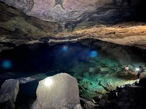 Nil Diya Pokuna: An Enchanting Underground Adventure