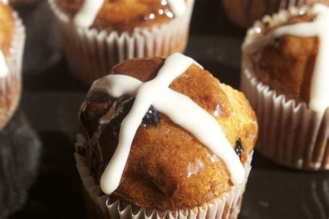 Gluten Free Marmalade Hot Cross Bun Cakes