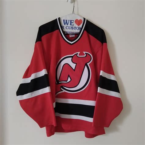 New Jersey Devils hockey jersey Mens size S... - Depop