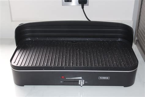 Tower T14028 Indoor/Outdoor Electric Barbecue Grill Review | Trusted Reviews