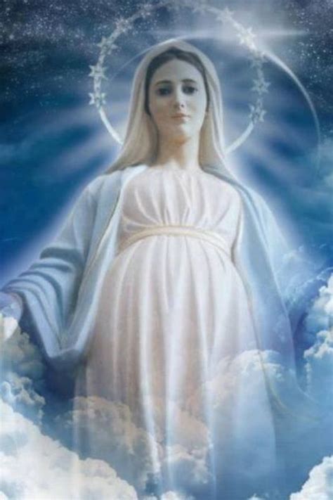 Épinglé sur Medjugorje Apparitions of Queen of Peace