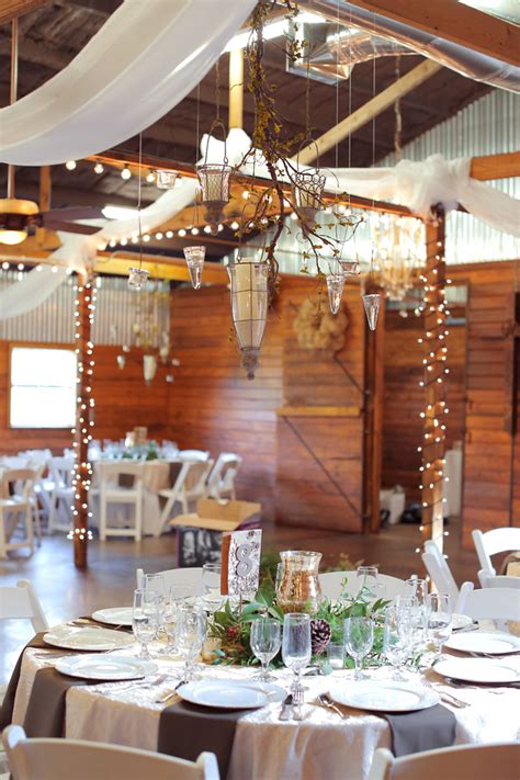 Texas Winter Barn Wedding - Rustic Wedding Chic