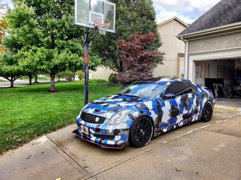 Cheap DIY camo wrap I did. First time using it. Looks good from far away 😅 : CarWraps