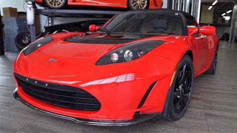 Tesla Roadster News and Reviews | Motor1.com