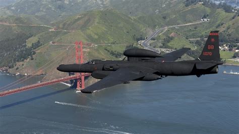 Air Force 'Dragon Lady' U-2 spy plane pilot saves civilian aviator in distress