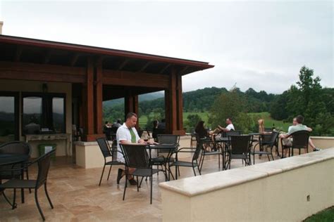 Yet More on the Monticello Trail – Virginia Wine Time