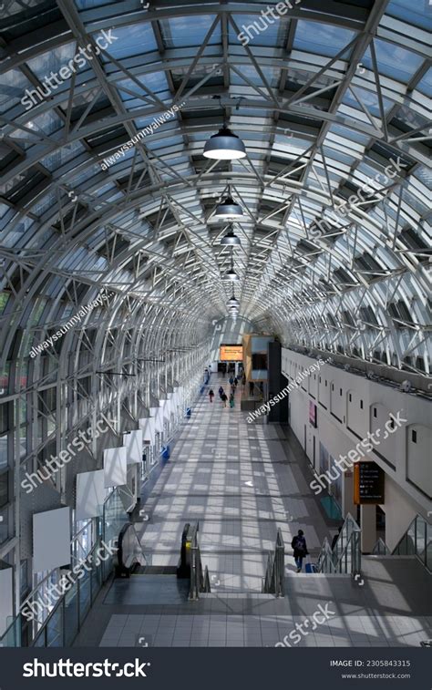 Toronto Ontario Canada 202304 Skywalk Toronto Stock Photo 2305843315 | Shutterstock