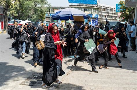 Taliban violently disperse rare women's protest in Kabul - Digital Journal