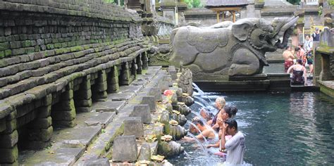 Cleanse Your Soul at Pura Tirta Empul, Bali | Stella's Out...