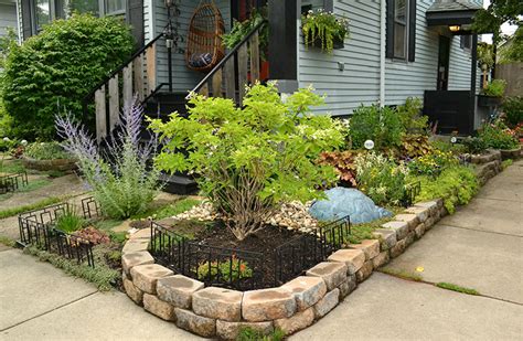 Corner lot? Small space? Shade? Get ideas from this Ken-Ton gardener ...