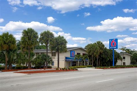 Hotel Motel 6 Fort Lauderdale in Fort Lauderdale Florida - 60 Photos ...