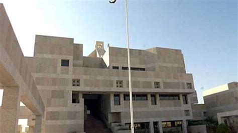 Indian embassy in UAE warns of visa scam – India TV