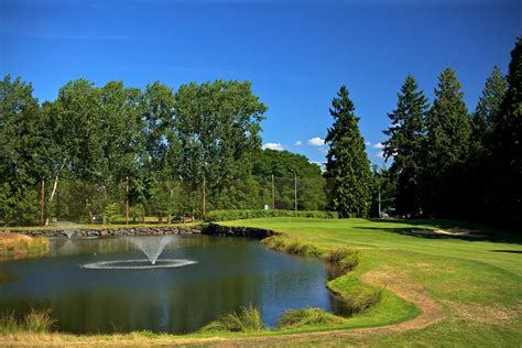 Bellevue, WA - Premier Golf Centers - Bellevue Golf Course