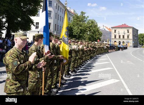 Estonian Defence League; an army of paramilitary soldiers parade on ...