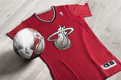 NIKE LEBRON – LeBron James Shoes » LBJ & NBA Unveil Sleeved Christmas ...